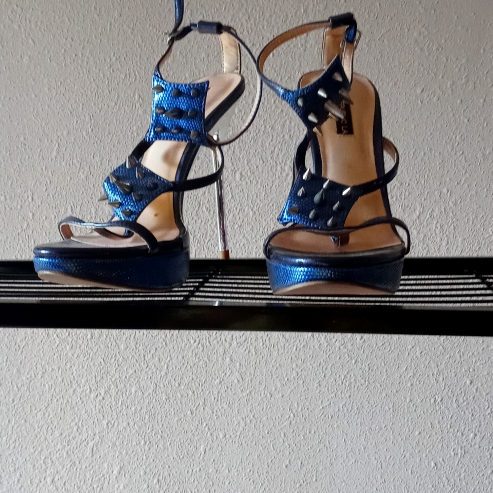Women shoes